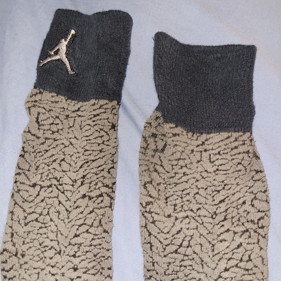 Retro pattern Jordan tall socks-size: L - Picture 4 of 5